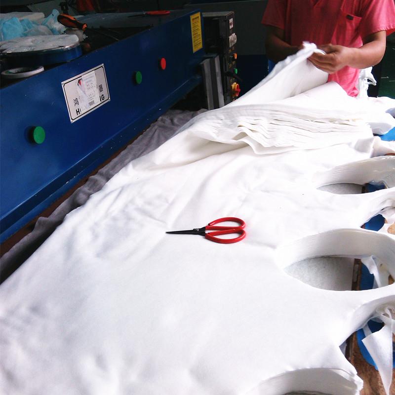 stroj za rezanje tkanine.jpg fabric cutting machine.jpg